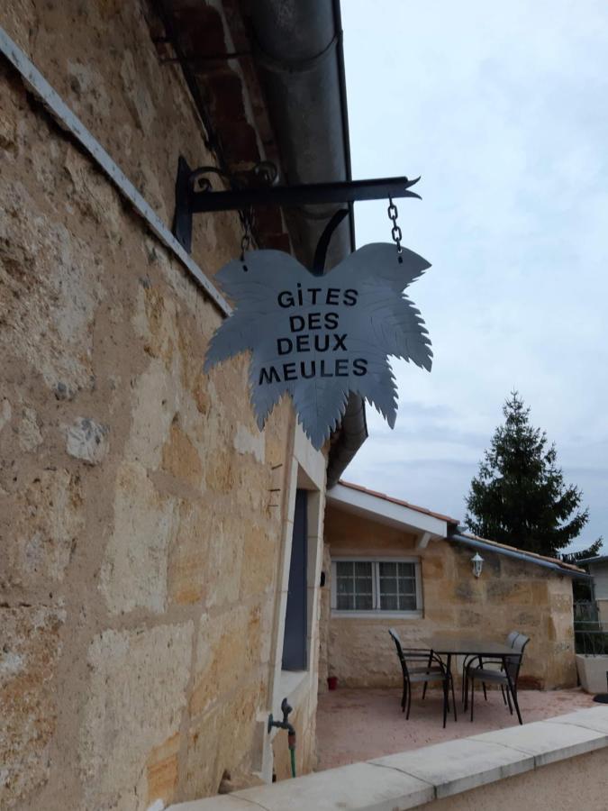 Gite Les Deux Meules Sainte-Colombe  المظهر الخارجي الصورة